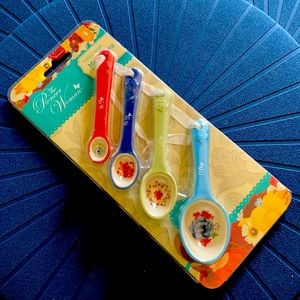 The Pioneer Woman Classic Charm Measuring Spoons
